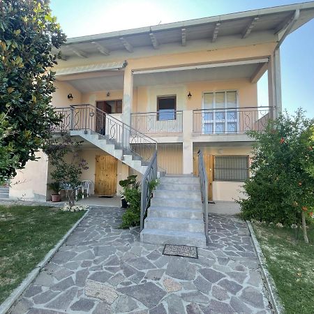 Apartamento Oasi Di Relax Santa Maria di Scacciano Exterior foto