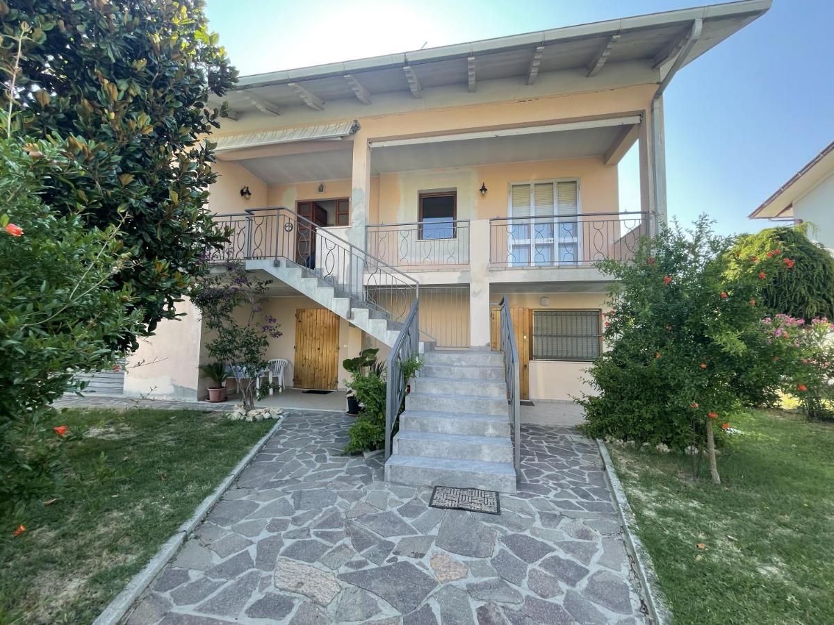 Apartamento Oasi Di Relax Santa Maria di Scacciano Exterior foto