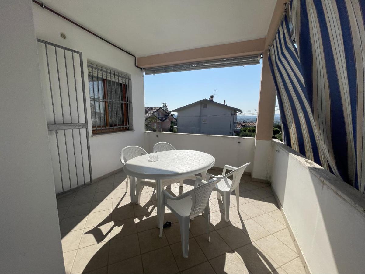 Apartamento Oasi Di Relax Santa Maria di Scacciano Exterior foto