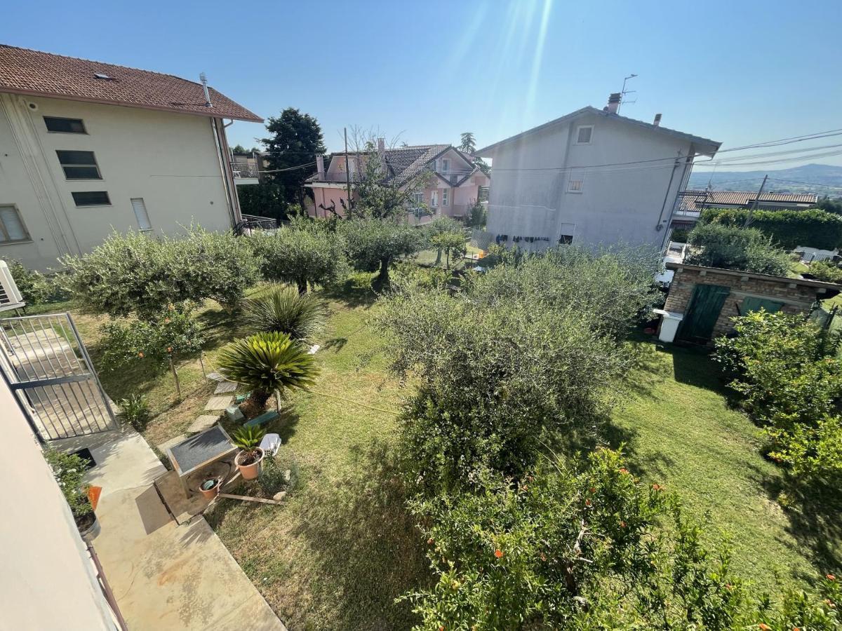 Apartamento Oasi Di Relax Santa Maria di Scacciano Exterior foto
